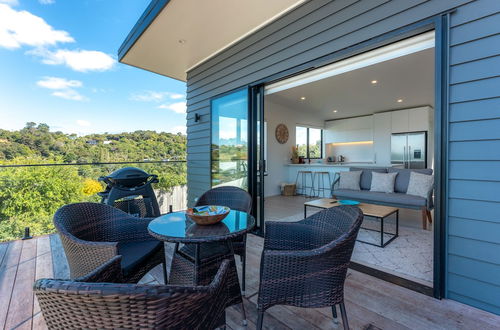 Photo 11 - Luna Cottage - Ocean Views on Waiheke