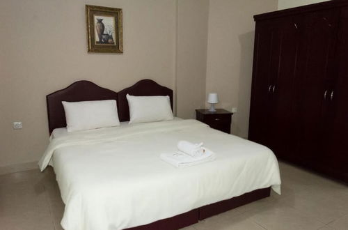 Photo 20 - Royal Residence Hotel