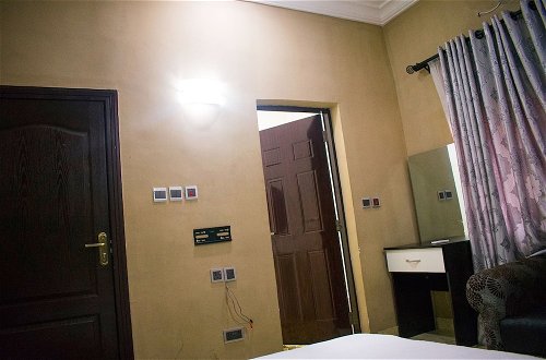 Photo 9 - Greatwall Apartments