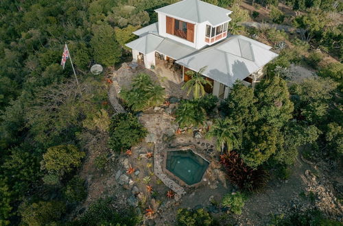 Photo 11 - 3bed 3 Bath Villa w Natural Plunge Pool on Private Island