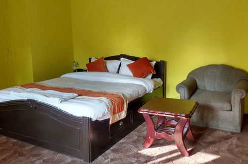 Foto 11 - Yellow Durbar Apartment and Lounge