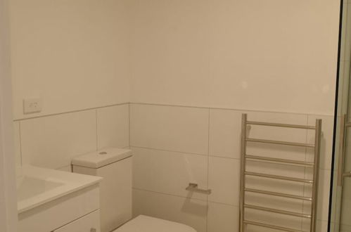 Photo 10 - Modern, Cosy Studio Apartment Auckland Central