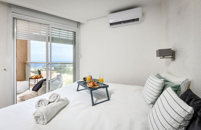 Modern Gem with Stunning Balcony by Sea N Rent - Foto 3