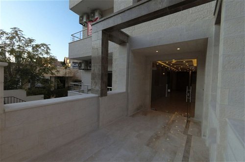 Photo 34 - Amazing one Bedroom Apartment in Amman,elwebdah 1