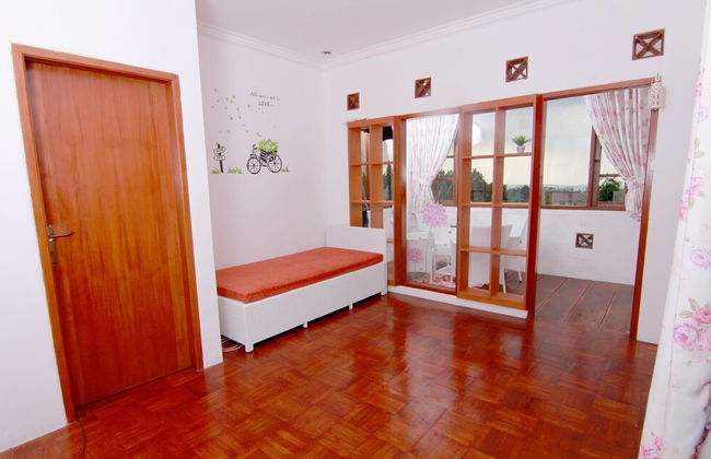 Villa ChavaMinerva Dima - Ciater - Foto 17