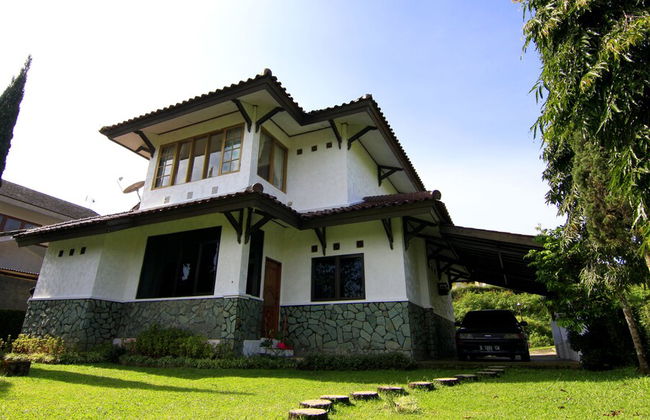 Villa ChavaMinerva Dima - Ciater - Foto 34