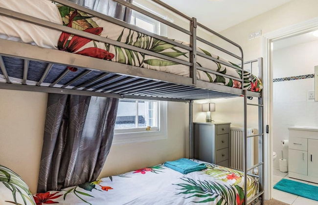 Lovely Villa1king 2 Double 4 Single 1 Bunk Beds - Foto 17