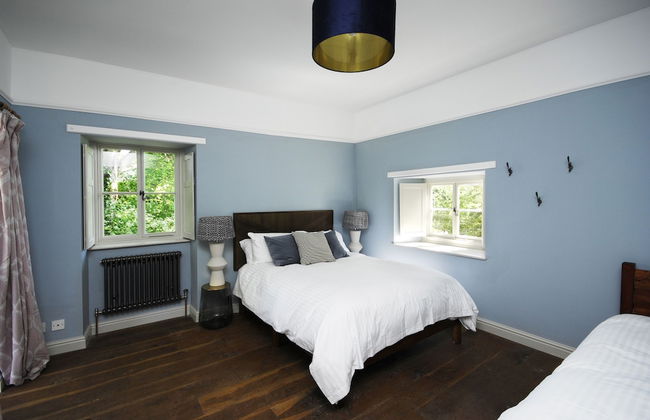 Beautiful 7 bedroom house hottub wifi - Foto 23