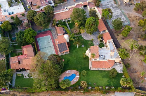 Photo 33 - Casa con Alberca Frente al Lago Lakefront House one Step Away From the Melacon