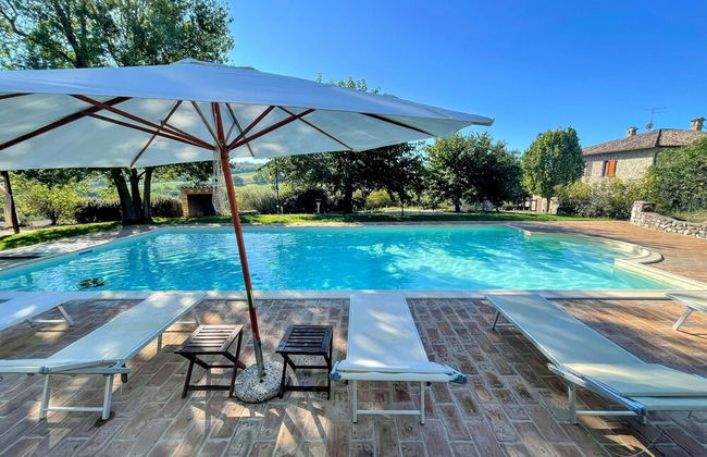 Detached Villa - Sleeps 10 - Pool - Pergola - Playground for Children - Wifi - Foto 44