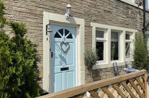 Photo 42 - Stunning Two Bedroom Cottage in Honley