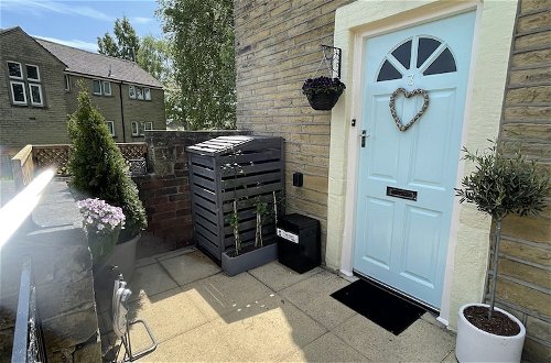 Photo 36 - Stunning Two Bedroom Cottage in Honley
