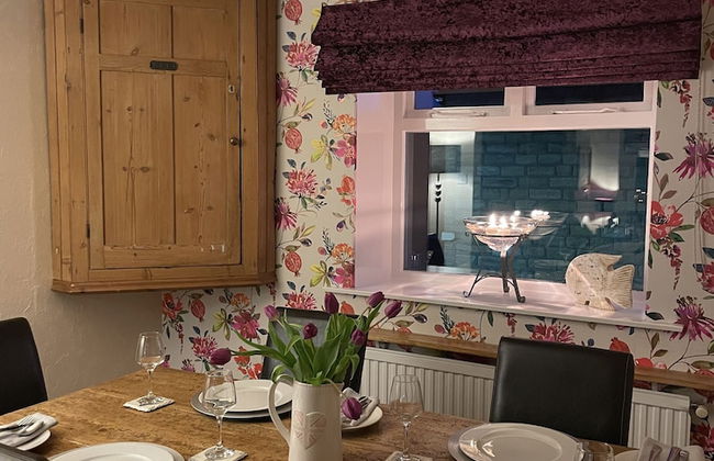 Stunning Two Bedroom Cottage in Honley - Foto 11
