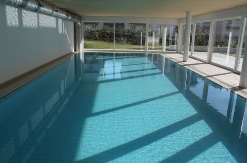 Foto 10 - Indoor Swimming Pool, Sauna, Fitness, Private Gardens, Spacious Modern Apartment