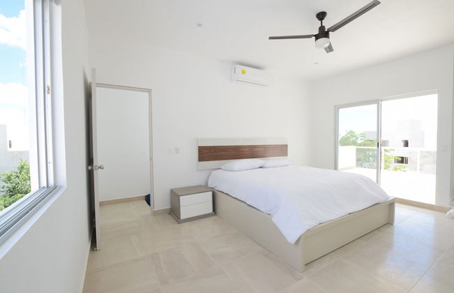 House in Cancun Near to the Airport, in a Family Neighborhood - Photo 3