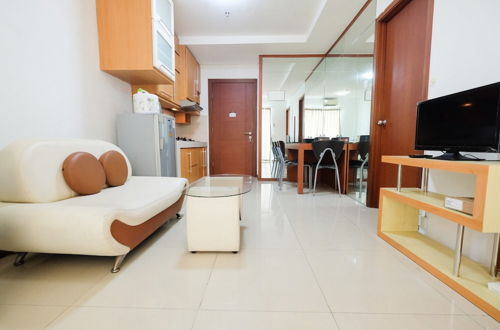 Foto 14 - Great Choice and Strategic 1BR Apartment at Thamrin Residence