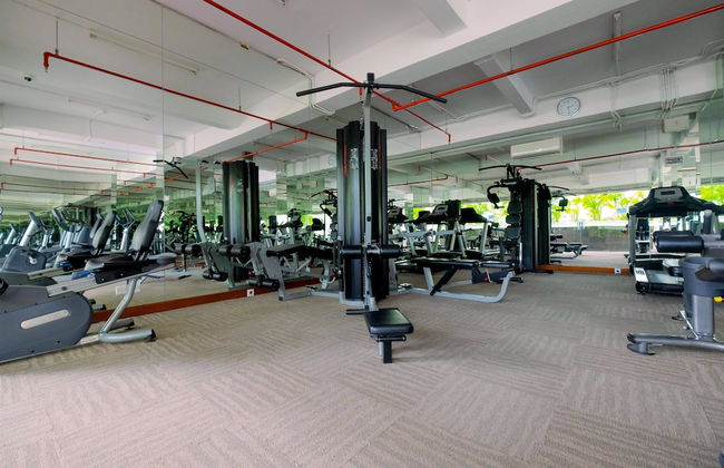 Best Emerald Studio Room Apartment at Capitol Park Residence - Foto 19