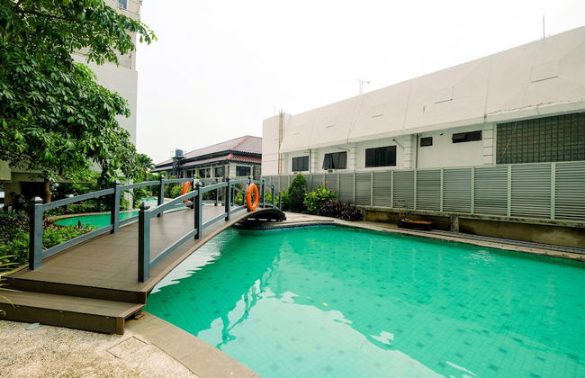 Best Emerald Studio Room Apartment at Capitol Park Residence - Foto 15
