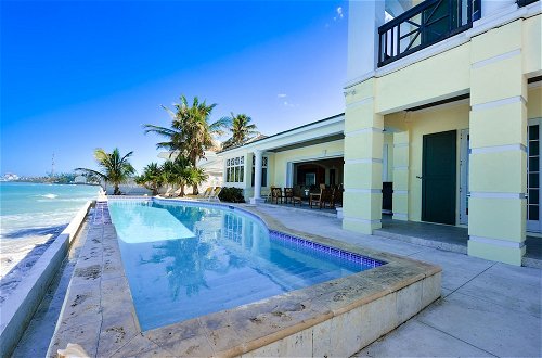 Photo 21 - La Mouette Cable Beach Bahamian Villa