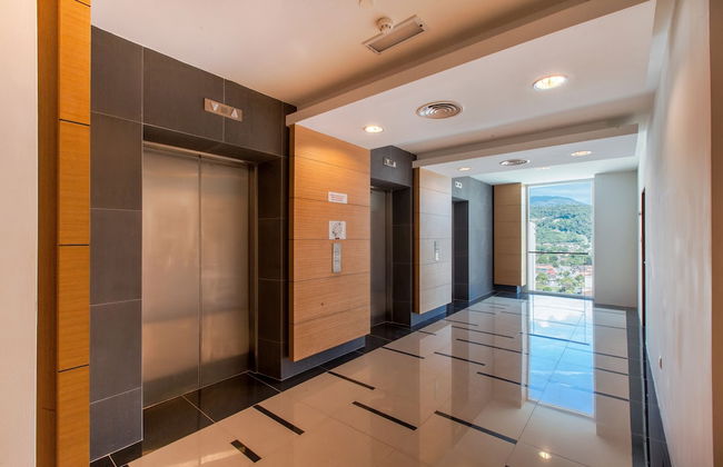 Luxfort 118 Service Suites - Photo 36
