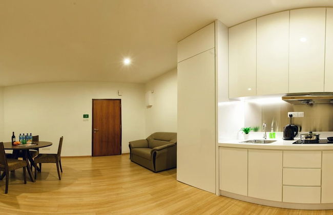 Luxfort 118 Service Suites - Photo 12