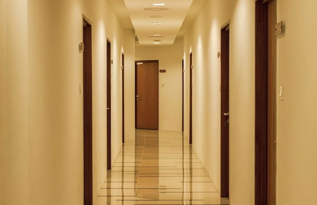 Luxfort 118 Service Suites - Photo 35