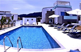 Photo 1 - Xenos Villa 4 - Luxury Villa With Private Swimming Pool Near The Sea
