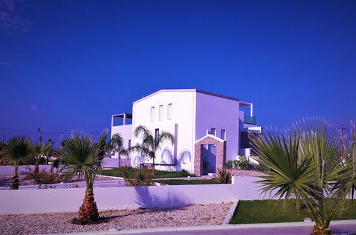 Photo 35 - Xenos Villa 4 - Luxury Villa With Private Swimming Pool Near The Sea