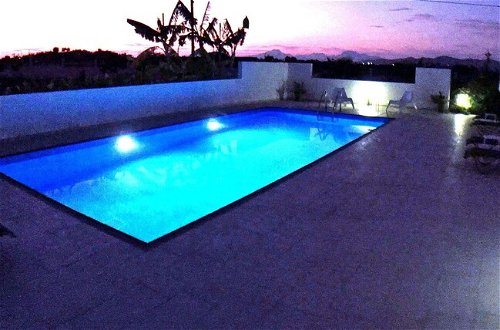 Foto 17 - Xenos Villa 4 - Luxury Villa With Private Swimming Pool Near The Sea