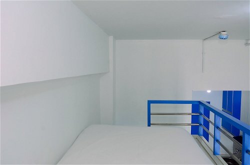 Photo 3 - Minimalist and Posh Studio Dave Apartment
