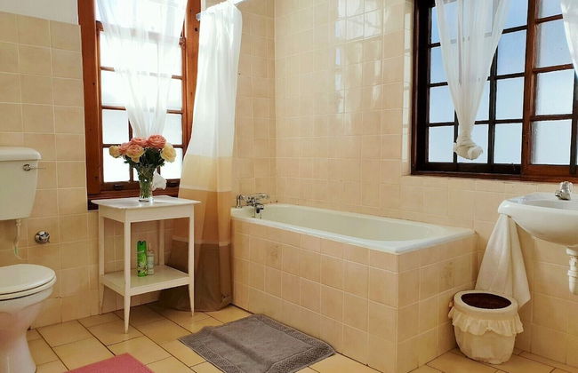 Westbank - Photo 25
