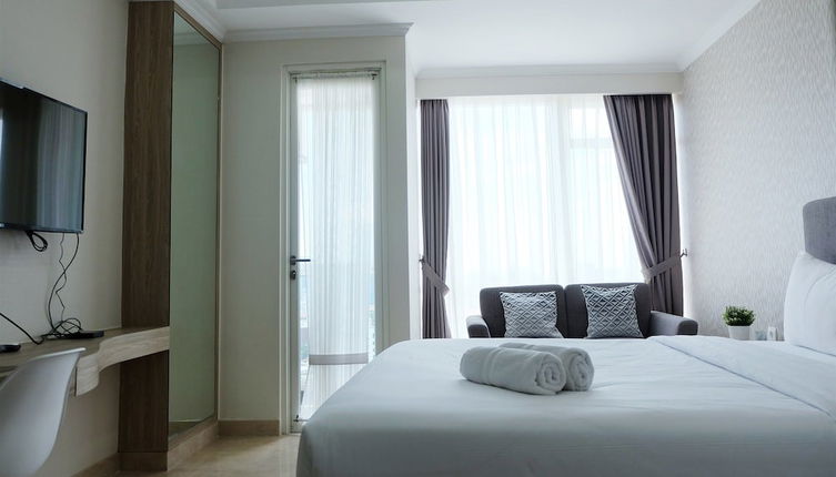 Photo 1 - Comfy Studio Menteng Park Apartment