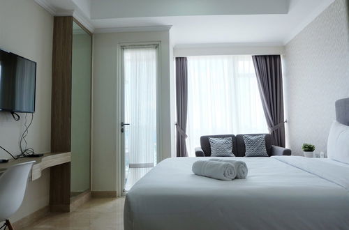 Foto 1 - Comfy Studio Menteng Park Apartment