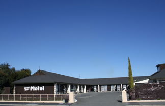 Photo 1 - Oxford Court Motel