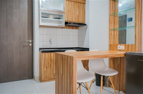 Photo 5 - Comfortable and Furnished 2BR Apartment at Emerald Bintaro