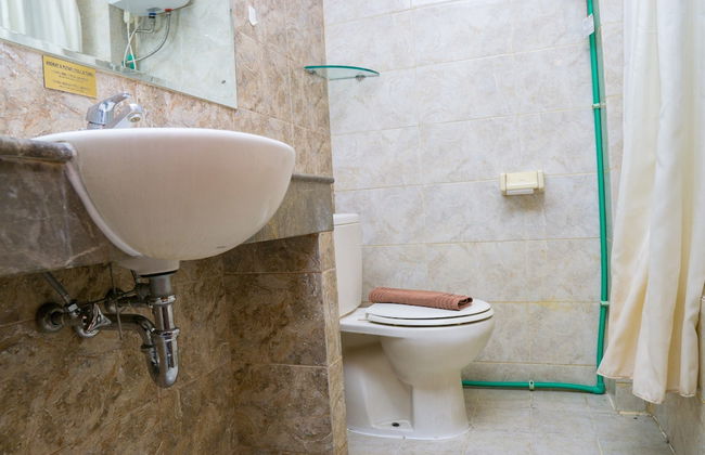 2BR Apartment with Private Bathtub at Galeri Ciumbuleuit 1 - Foto 26
