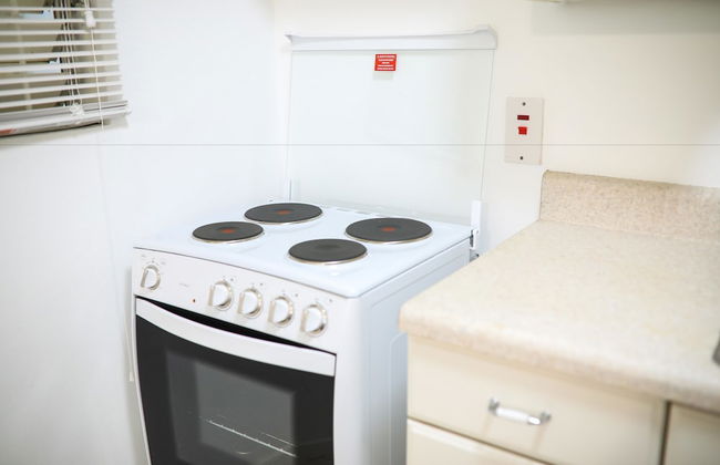 New Kingston's Deluxe Apartment - Photo 11