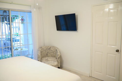 Foto 5 - New Kingston's Deluxe Apartment