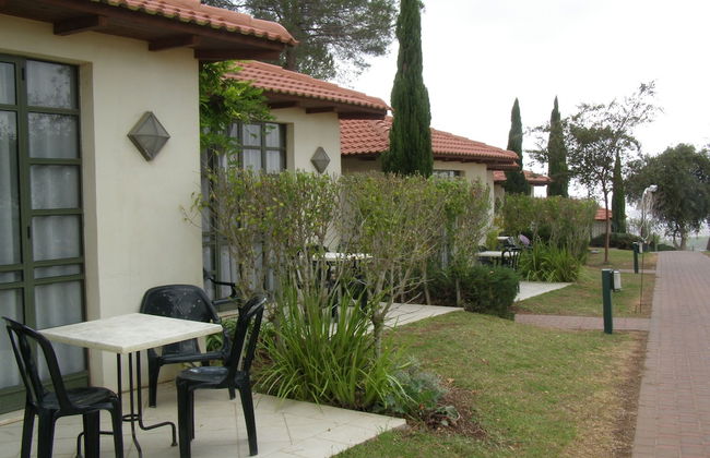 Shoresh Green Hills Family Suites Hotel - Photo 5
