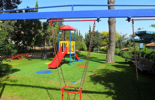 Shoresh Green Hills Family Suites Hotel - Photo 15