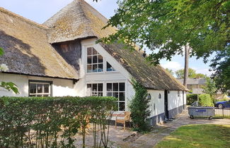 Foto 1 - Lush Farmhouse in Groet Close to the sea and Forest