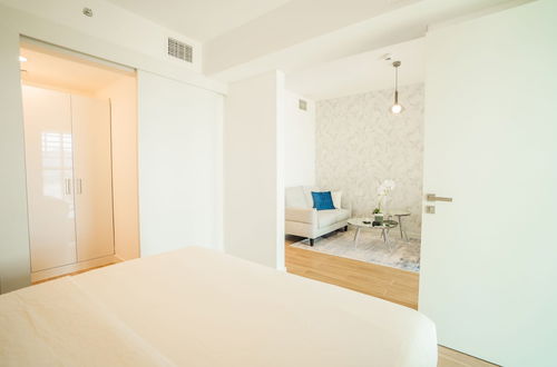 Photo 10 - Nasma Luxury Stays - Al Raha Lofts 2