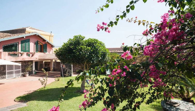 Foto 1 - Villa With Large Garden Close to the Sea, Between Etna and Taormina