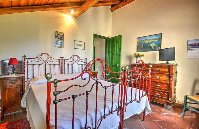 Villa With Large Garden Close to the Sea, Between Etna and Taormina - Foto 4