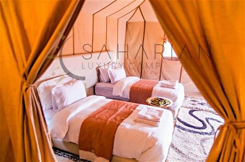Photo 5 - Room in Bungalow - Splendid Desert Saharian Luxury Camp in Quiet and Idyllic Sand Dunes