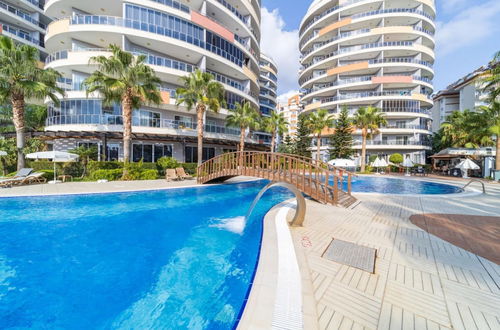 Foto 19 - Colorful Flat With Shared Pool and Spa in Alanya