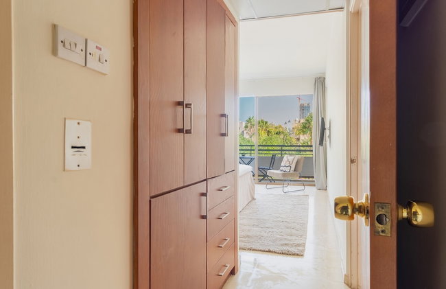 1 Bedroom Apartment With Balcony and Garden-view - Foto 12