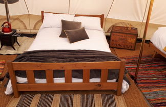 Foto 2 - 6m Emperor Tent, Near Whitby, With log Burner