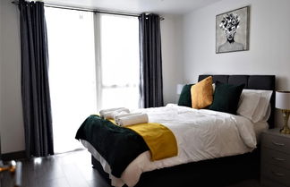 Foto 1 - Luxury Apartment - Free Wi-fi & Parking NO Deposit