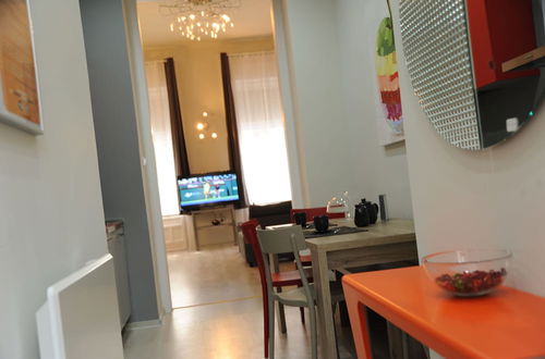 Photo 11 - Budapest Easy Flats- Operetta Lux Apartment